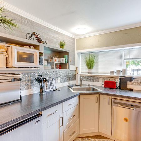 Charming Updated Retreat Walk To Lake Stevens! Exterior foto